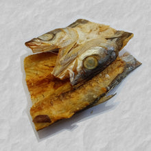 Load image into Gallery viewer, Dried Barracuda fishes buy online
